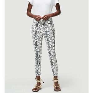 NWT- FRAME Ali Ultra High Rise Cigarette Skinny Jean Python Print Size 24